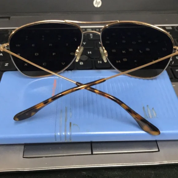 Maui Jim Aviators - Picture 2 of 6